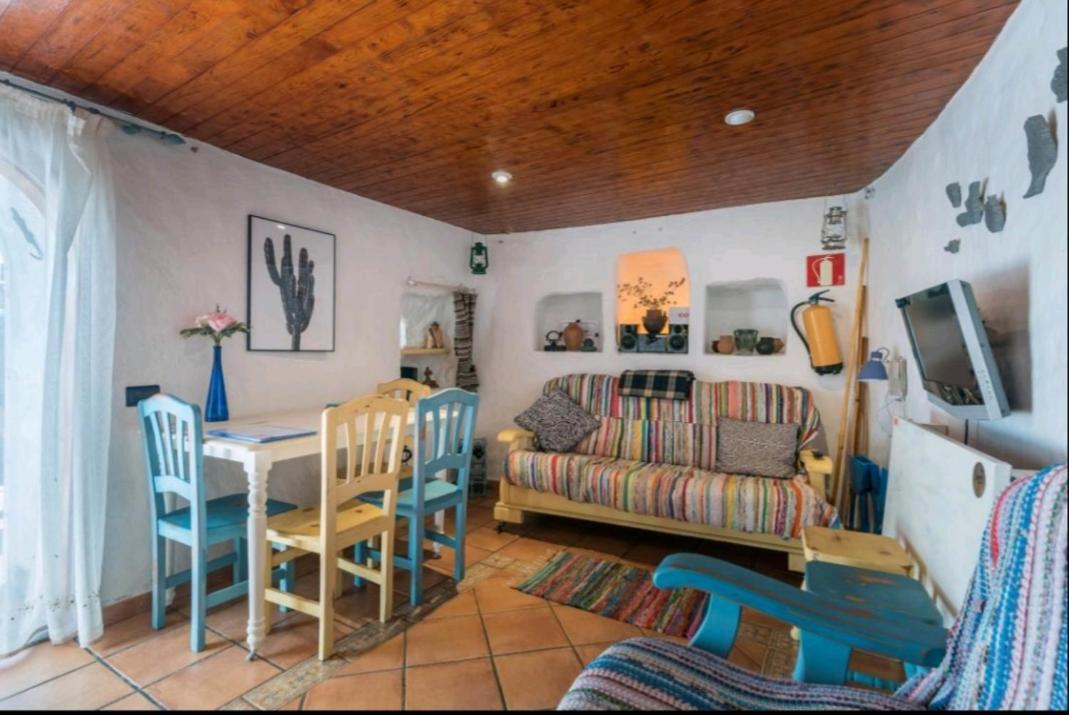 Villa Silence's Cave à Artenara Extérieur photo