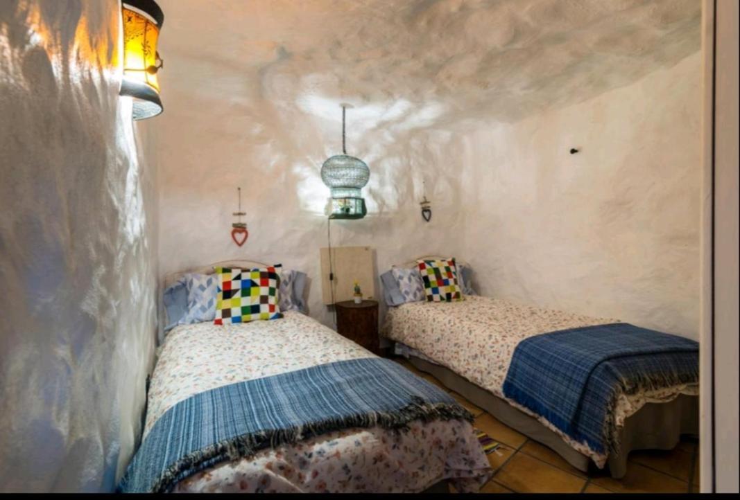 Villa Silence's Cave à Artenara Extérieur photo